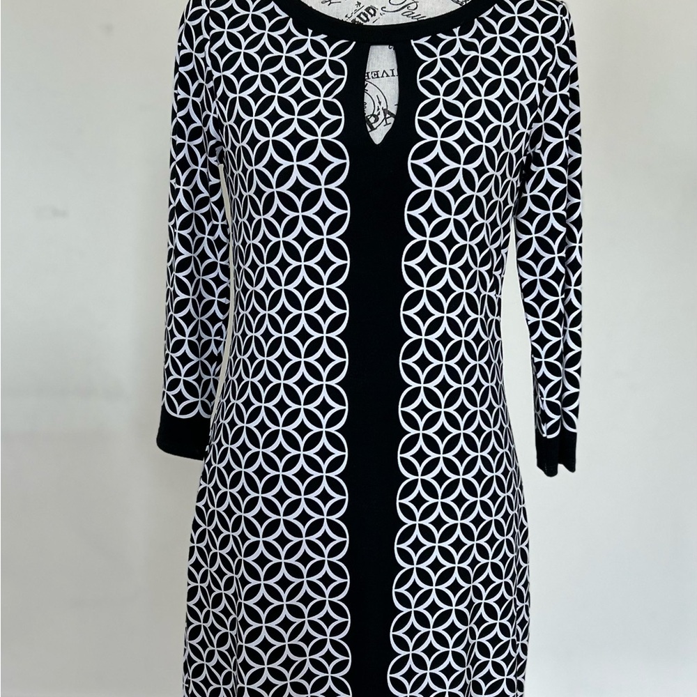 White House Black Market Black and White Printed Dress